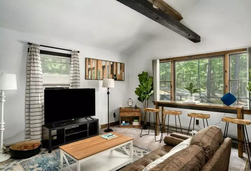 River Access Cabin W Hot Tub Kayaks Wifi Grill