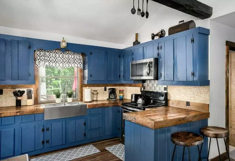 River Access Cabin W Hot Tub Kayaks Wifi Grill