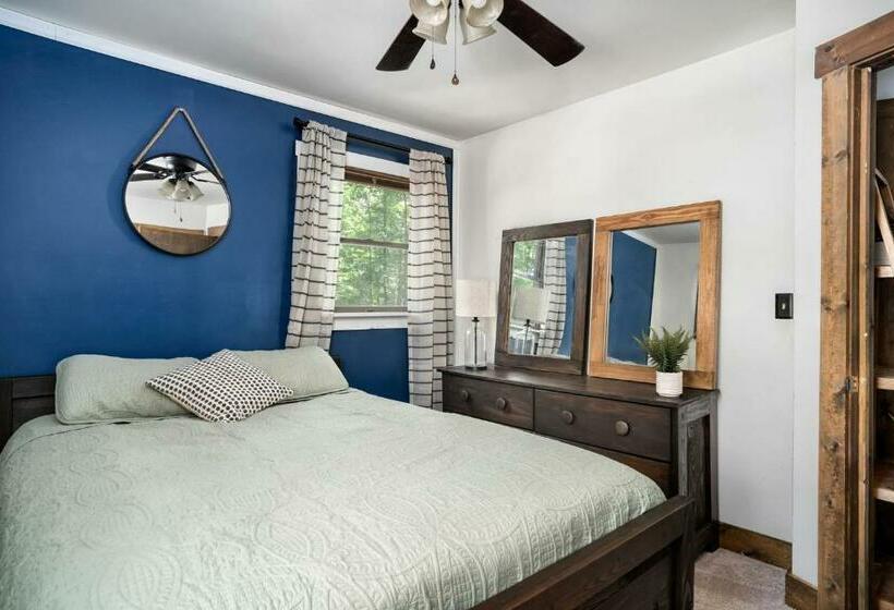 River Access Cabin W Hot Tub Kayaks Wifi Grill