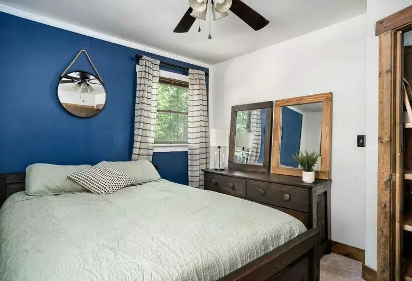 River Access Cabin W Hot Tub Kayaks Wifi Grill