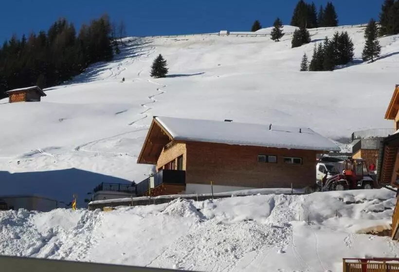 Bed and Breakfast Haus Churlis