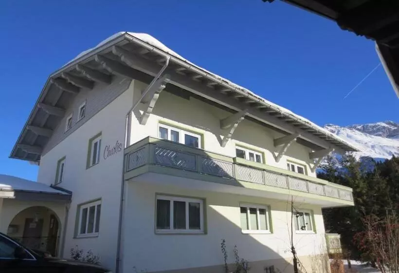 Bed and Breakfast Haus Churlis