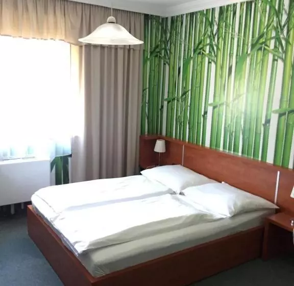 Europa Hotel és étterem