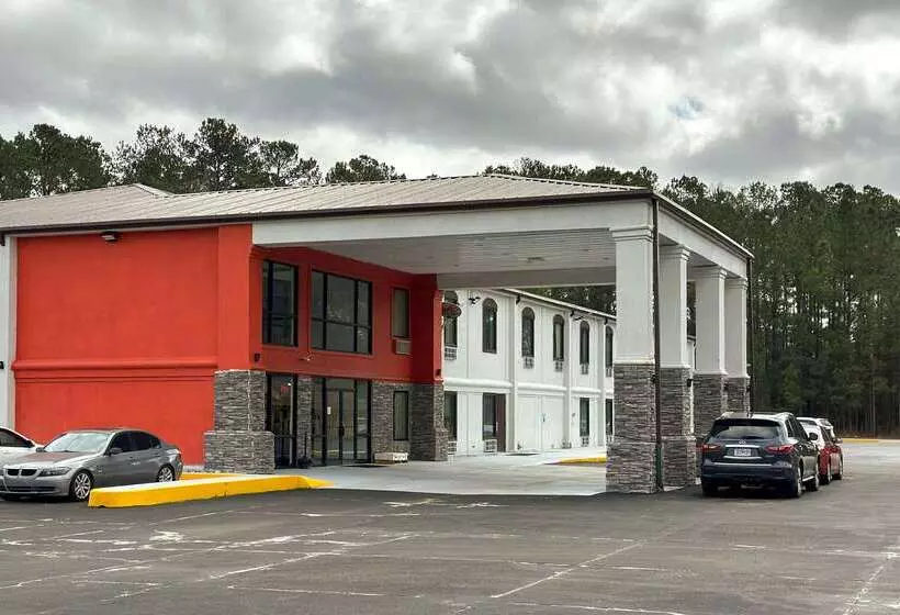 Отель Quality Inn