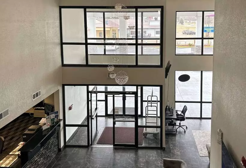 Отель Quality Inn