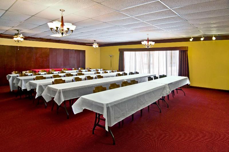 Hotel Americas Best Value Inn & Suites Hesston