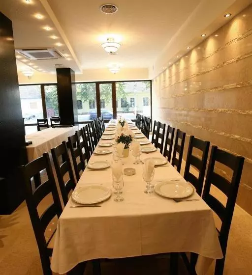 ホテル Crisana Arad