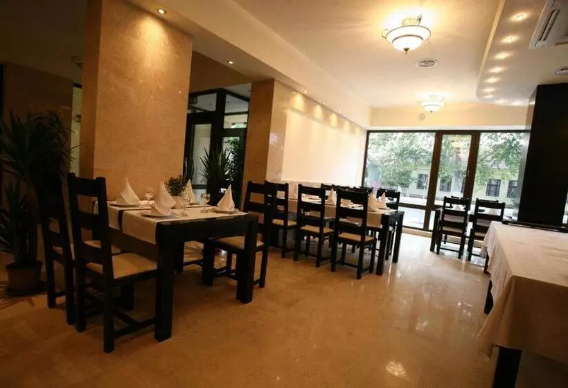 ホテル Crisana Arad