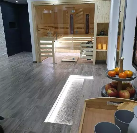 هتل Dežman Apartments & Rooms