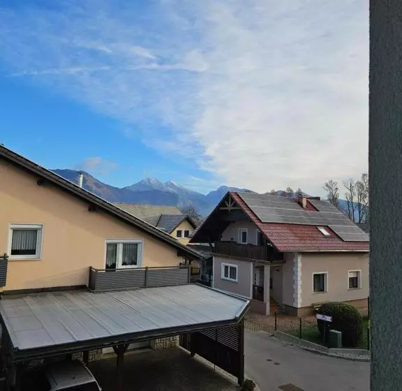 هتل Dežman Apartments & Rooms