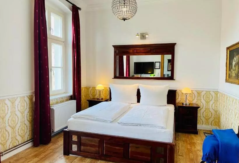 هتل Garden Living Boutique