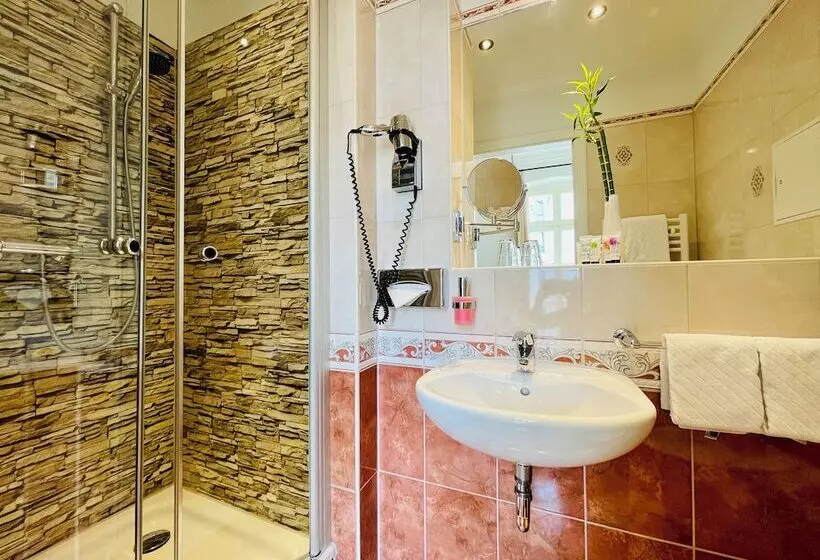 هتل Garden Living Boutique