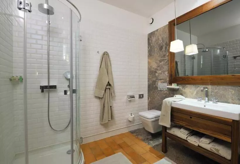 هتل Grad Otočec   Relais Chateaux