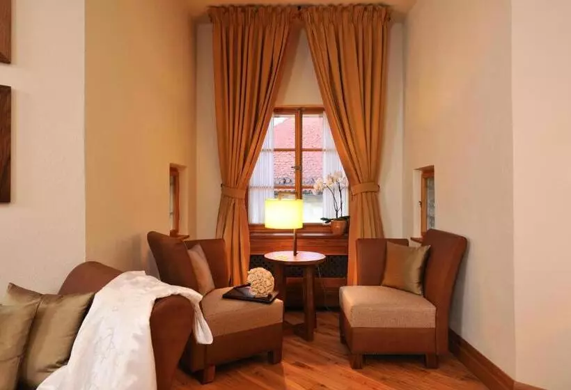 هتل Grad Otočec   Relais Chateaux