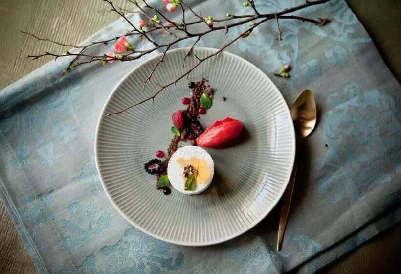 هتل Grad Otočec   Relais Chateaux