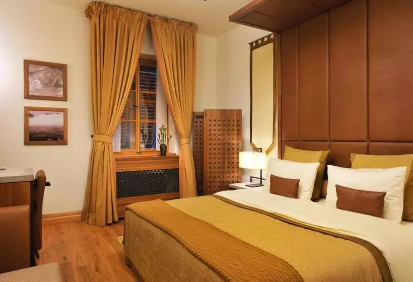 هتل Grad Otočec   Relais Chateaux