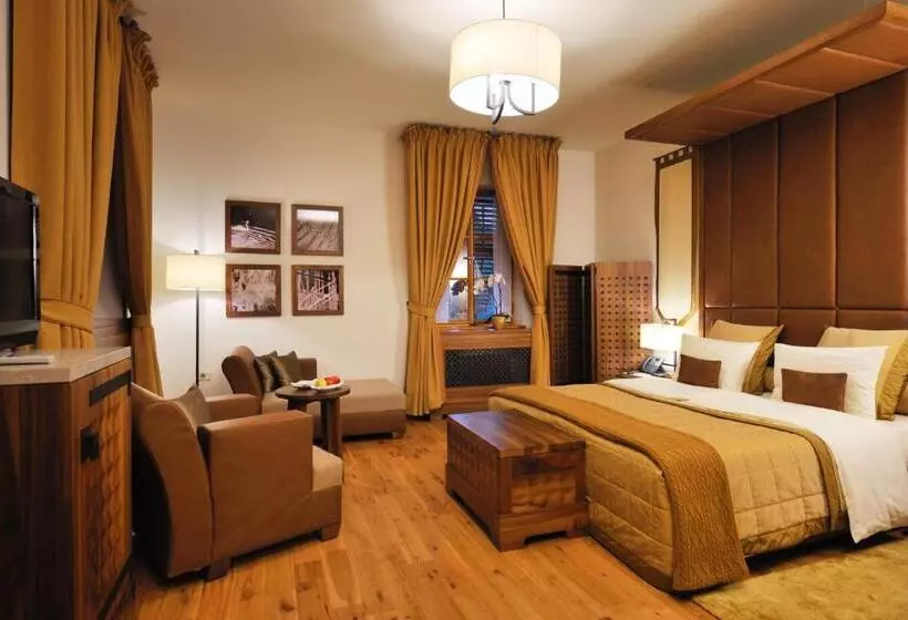 هتل Grad Otočec   Relais Chateaux