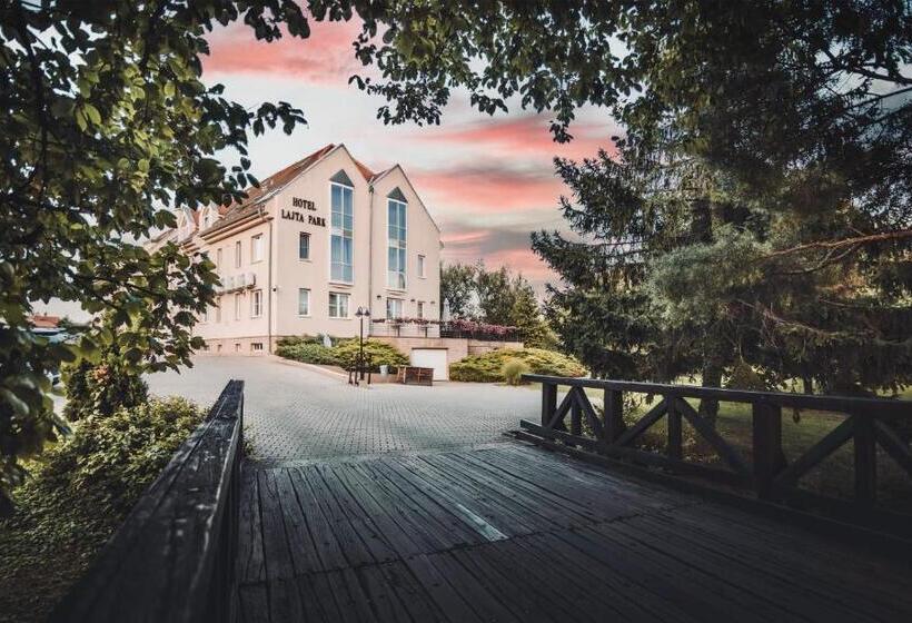 ホテル Lajta Park