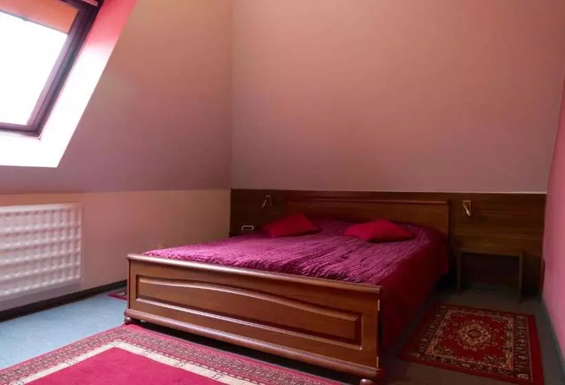 هتل Penzión Grand