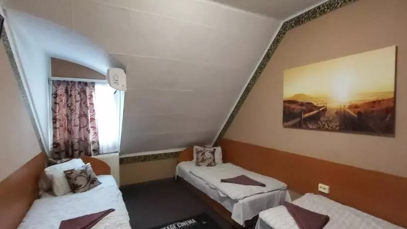 Hotell Romantik étterem Panzió