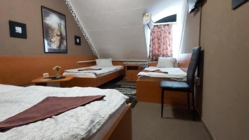 Отель Romantik étterem Panzió