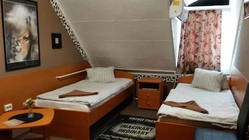 Hotell Romantik étterem Panzió