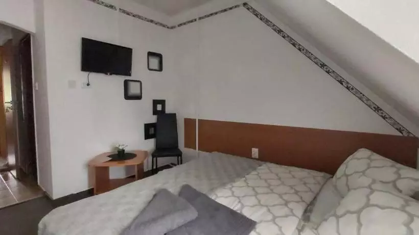 Hotell Romantik étterem Panzió