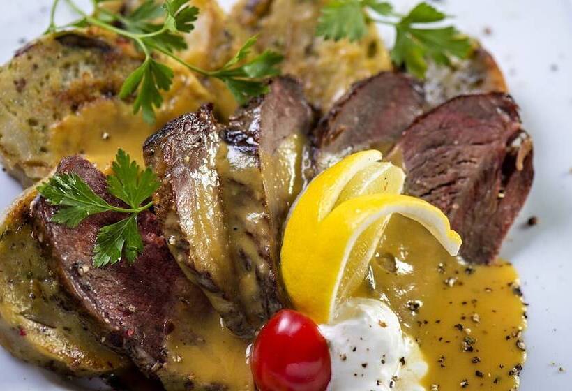 בית מלון כפרי Royal Club