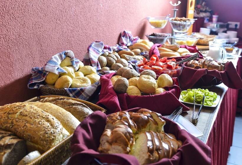 בית מלון כפרי Royal Club