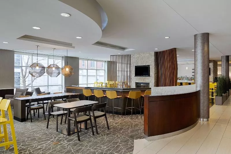 فندق Springhill Suites By Marriott Bloomington