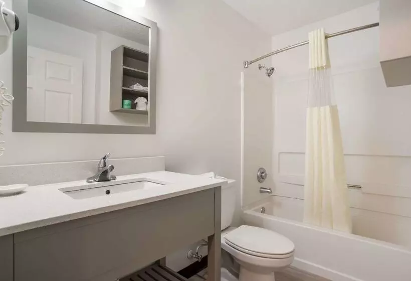 ホテル Suburban Studios Biloxi North Area