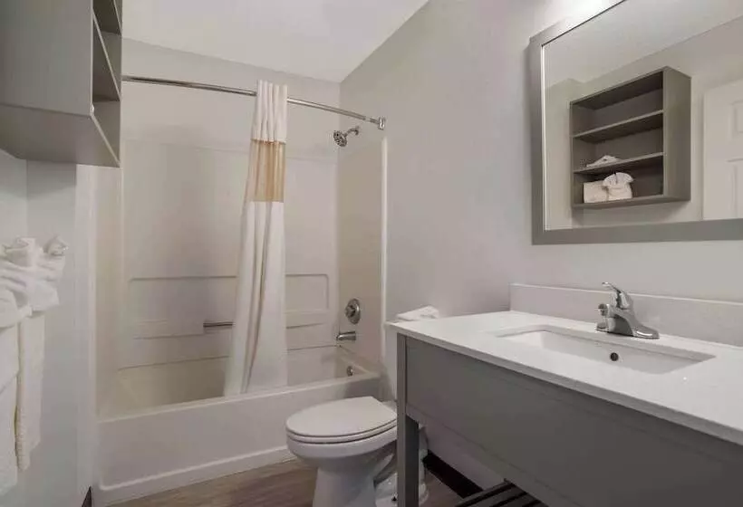 ホテル Suburban Studios Biloxi North Area