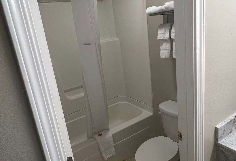 호텔 Super 8 By Wyndham Picayune