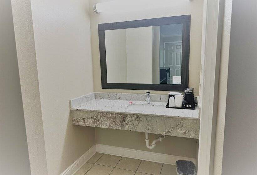 호텔 Super 8 By Wyndham Picayune