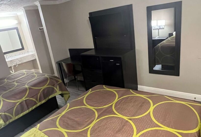 호텔 Super 8 By Wyndham Picayune