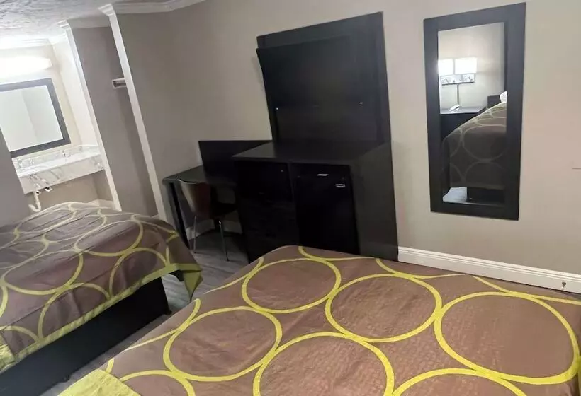 Отель Super 8 By Wyndham Picayune