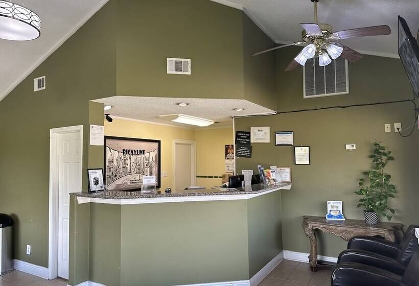 호텔 Super 8 By Wyndham Picayune