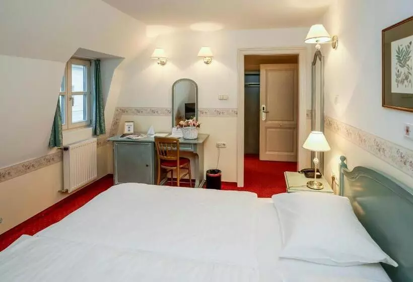 酒店 Szidónia Castle