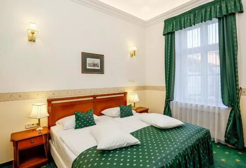 酒店 Szidónia Castle