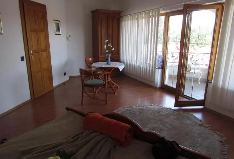 호텔 Torkolat Panzió