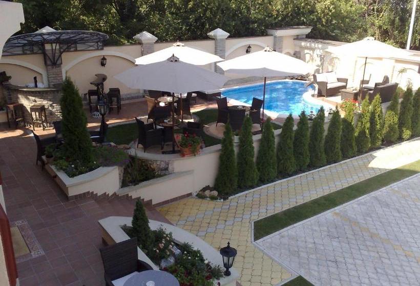 هتل Garni  Vila Lago