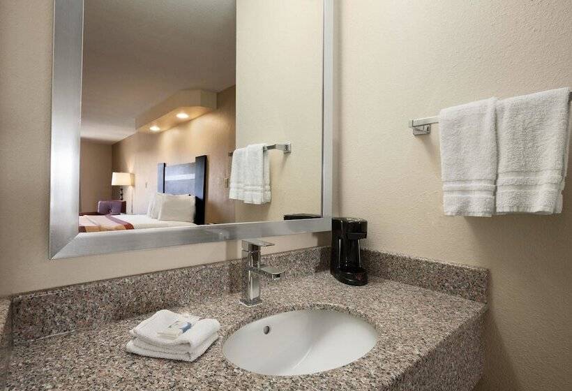 Мотель Super 8 By Wyndham Rahway/newark