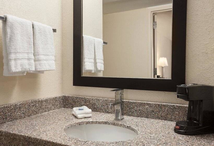 Мотель Super 8 By Wyndham Rahway/newark