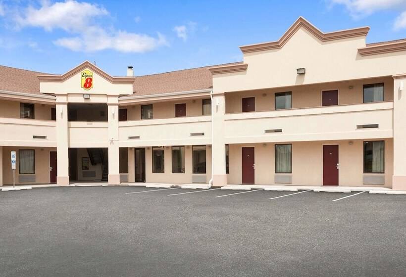 Мотель Super 8 By Wyndham Rahway/newark
