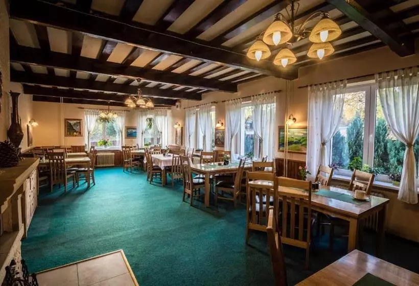 پانسیون Penzion Raimund