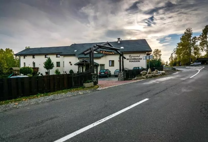 پانسیون Penzion Raimund