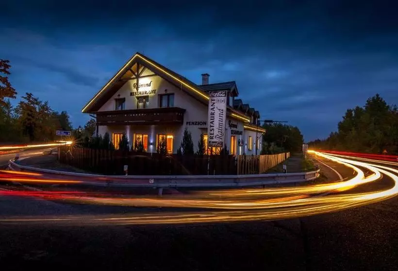 پانسیون Penzion Raimund
