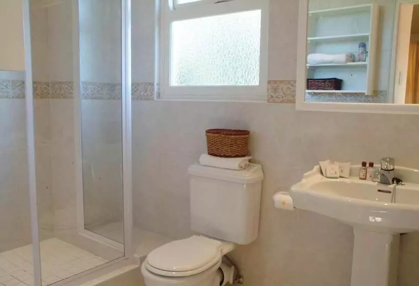 פנסיון Sicas Guest House