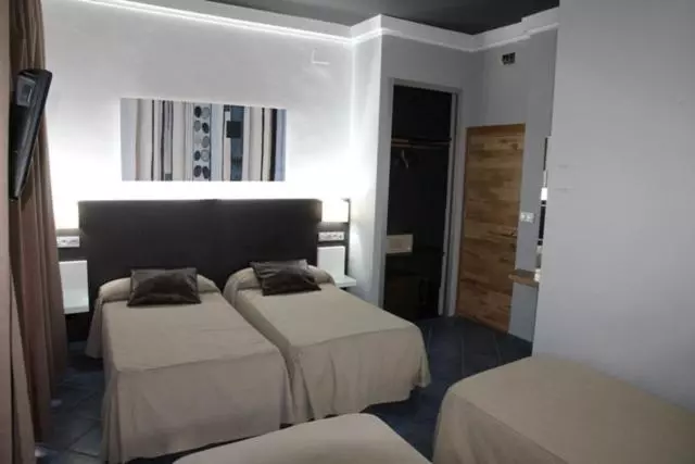 هاستل Hostal Plaza Ruiz