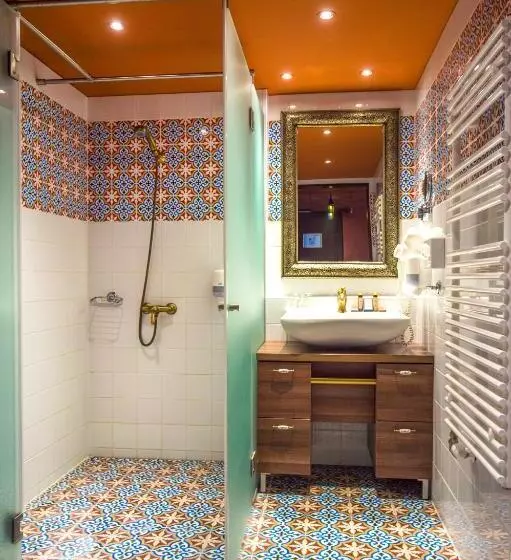 Mesés Shiraz Hotel Superior Adults Only